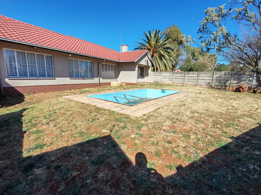 4 Bedroom Property for Sale in Birch Acres Gauteng