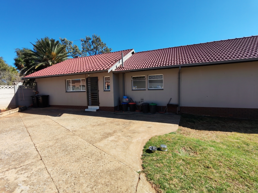 4 Bedroom Property for Sale in Birch Acres Gauteng