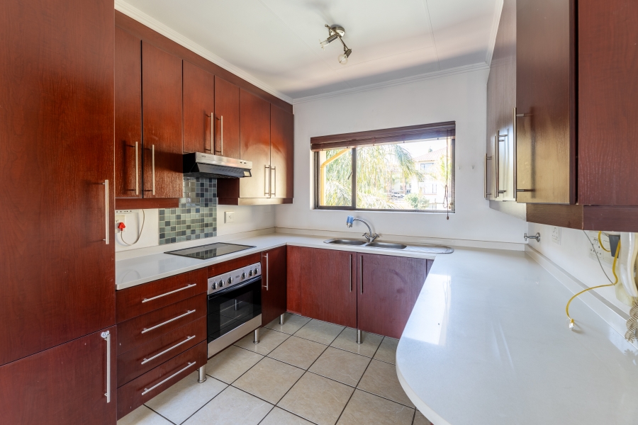 2 Bedroom Property for Sale in Sunninghill Gauteng