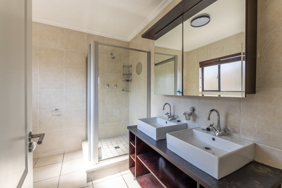 2 Bedroom Property for Sale in Sunninghill Gauteng