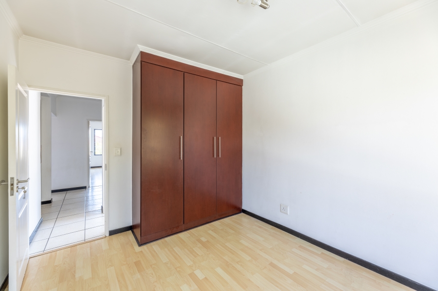 2 Bedroom Property for Sale in Sunninghill Gauteng