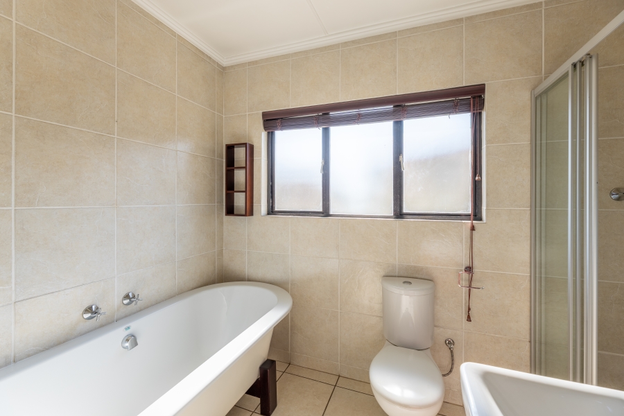 2 Bedroom Property for Sale in Sunninghill Gauteng
