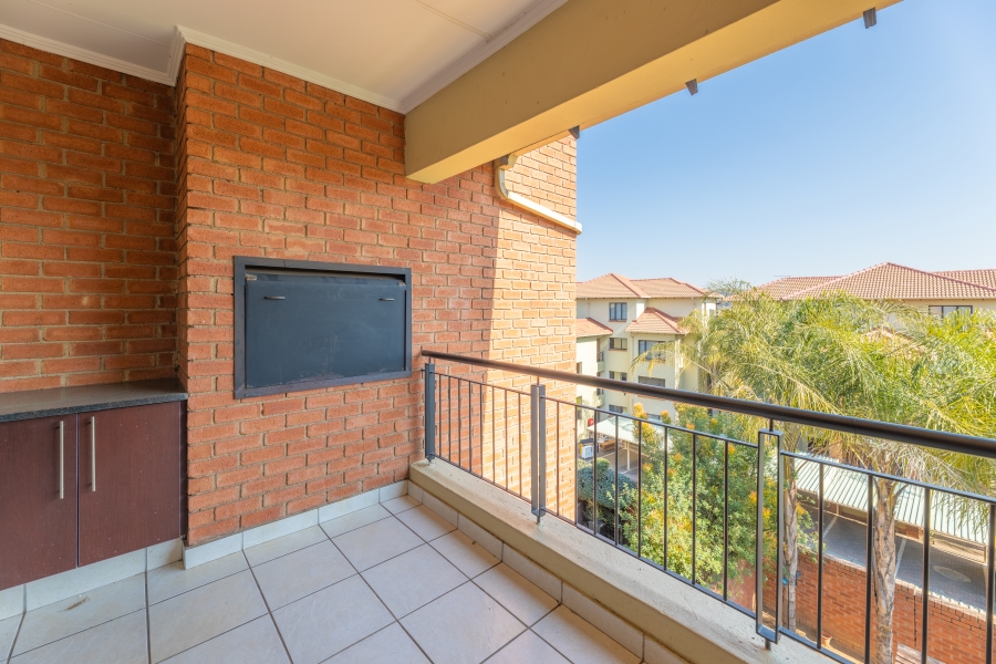2 Bedroom Property for Sale in Sunninghill Gauteng