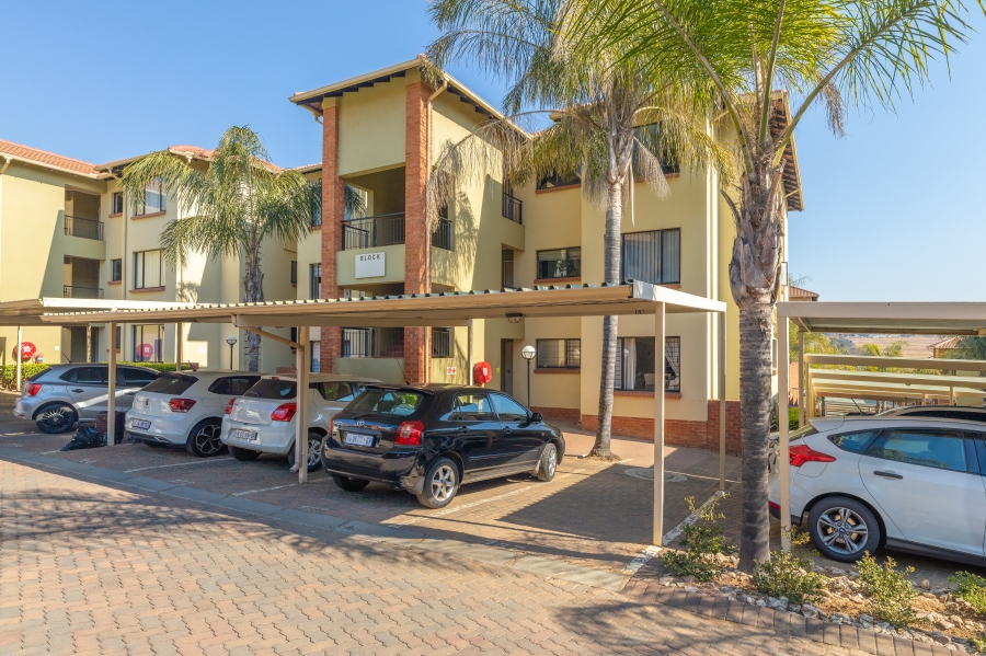 2 Bedroom Property for Sale in Sunninghill Gauteng