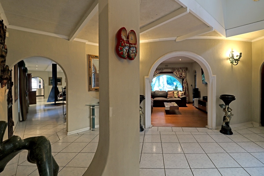 6 Bedroom Property for Sale in Bryanston Gauteng