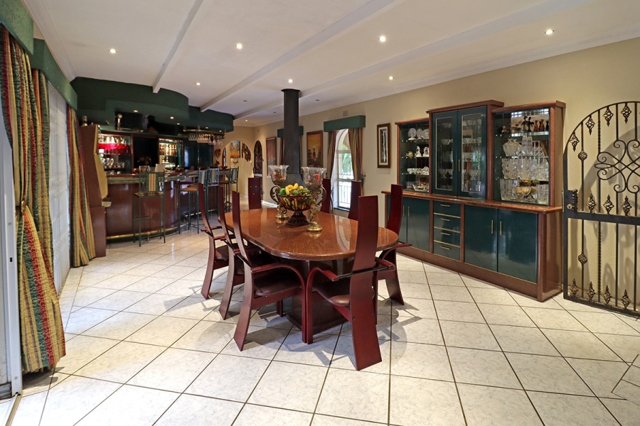 6 Bedroom Property for Sale in Bryanston Gauteng
