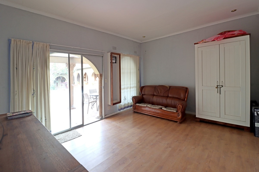 6 Bedroom Property for Sale in Bryanston Gauteng
