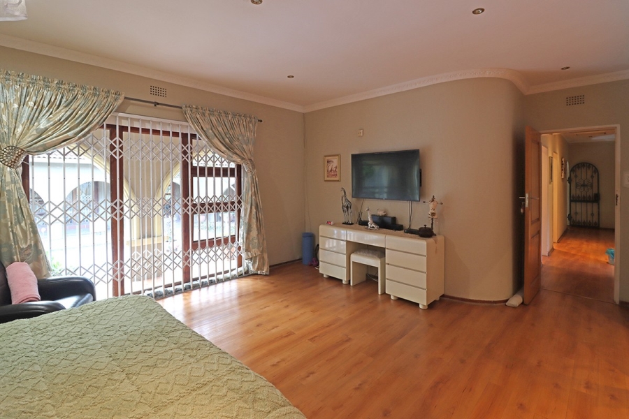 6 Bedroom Property for Sale in Bryanston Gauteng