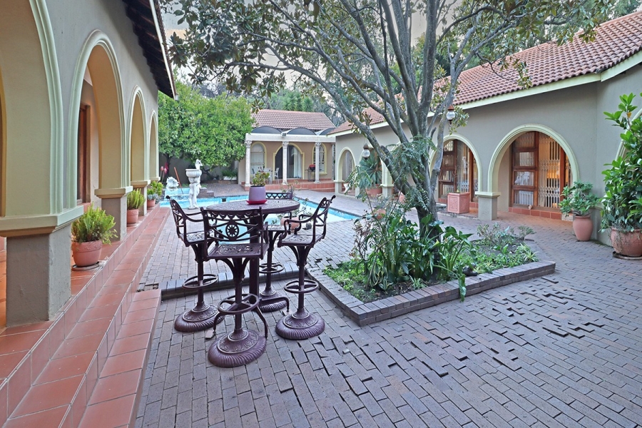 6 Bedroom Property for Sale in Bryanston Gauteng
