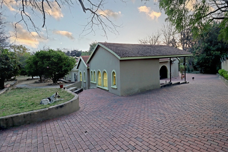 6 Bedroom Property for Sale in Bryanston Gauteng