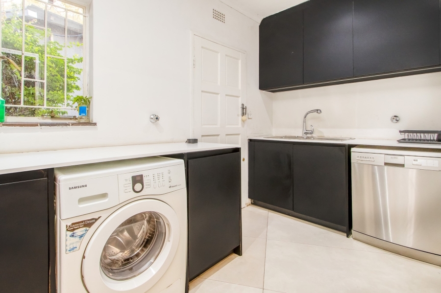 3 Bedroom Property for Sale in Parkview Gauteng