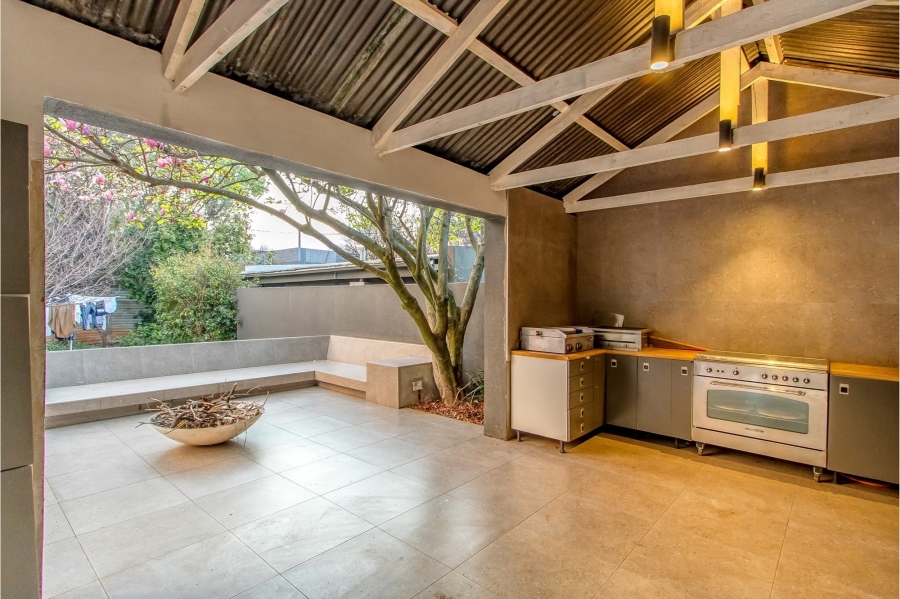 3 Bedroom Property for Sale in Parkview Gauteng