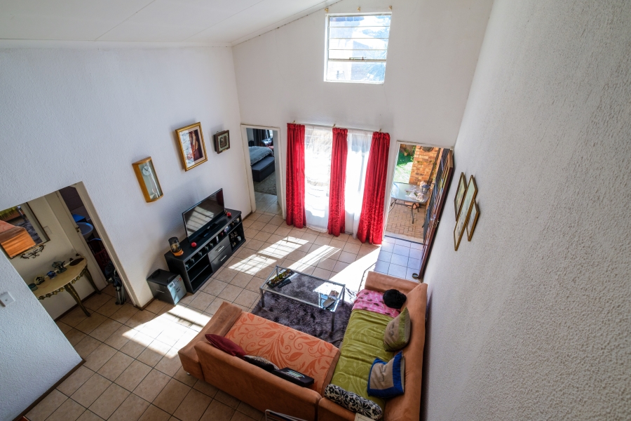 2 Bedroom Property for Sale in Bromhof Gauteng