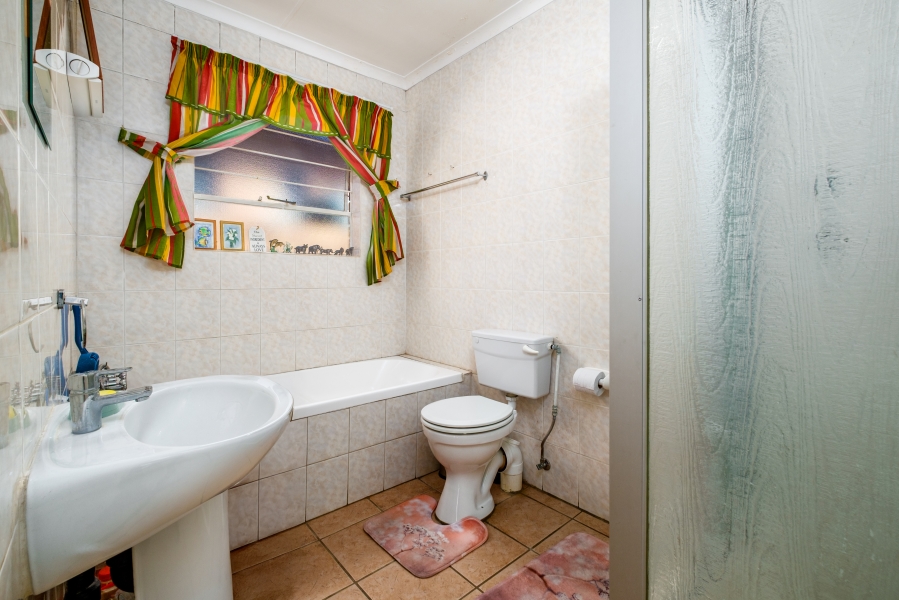 2 Bedroom Property for Sale in Bromhof Gauteng