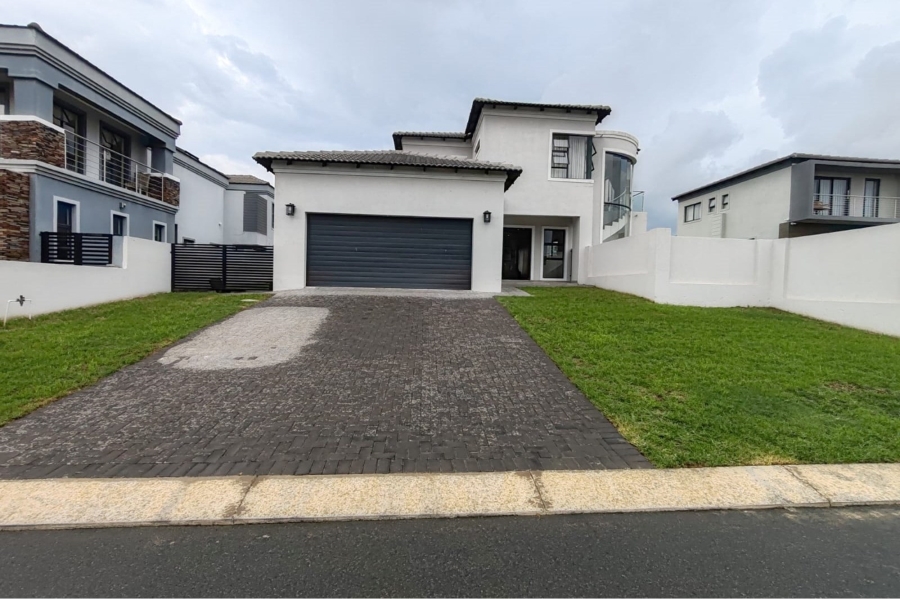 4 Bedroom Property for Sale in Blue Valley Golf Estate Gauteng