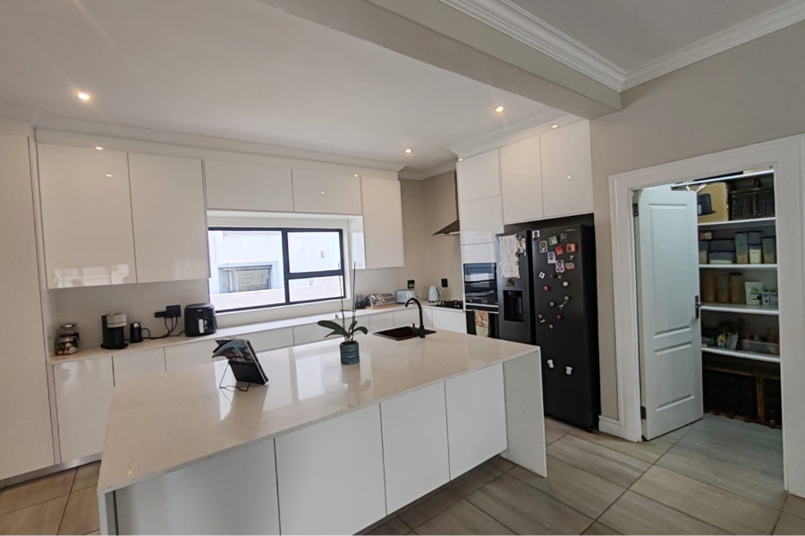 4 Bedroom Property for Sale in Blue Valley Golf Estate Gauteng