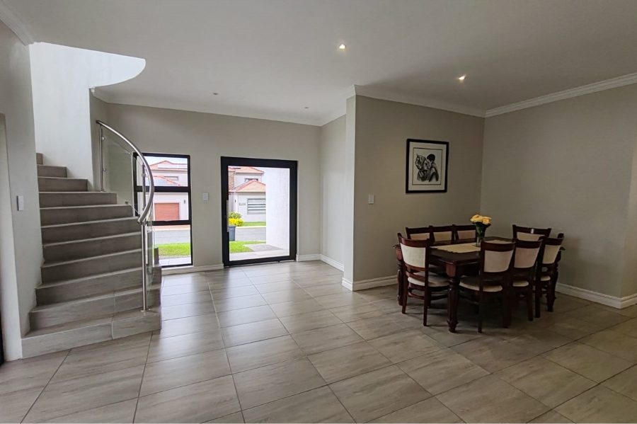 4 Bedroom Property for Sale in Blue Valley Golf Estate Gauteng