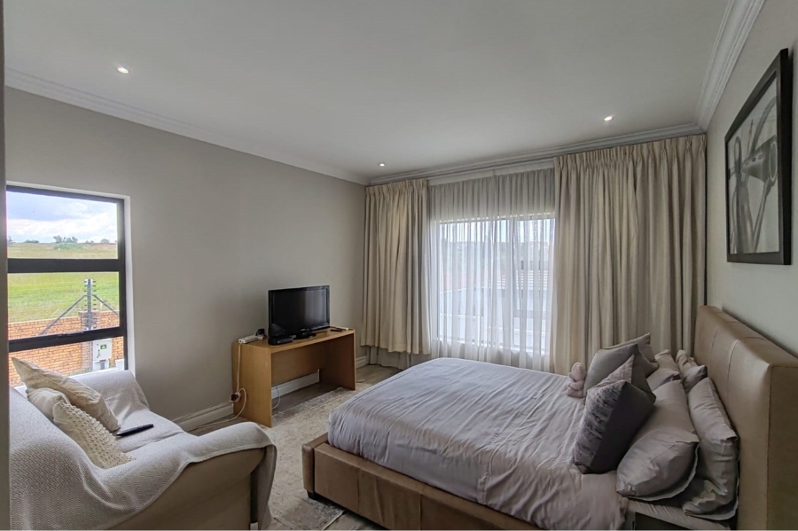 4 Bedroom Property for Sale in Blue Valley Golf Estate Gauteng