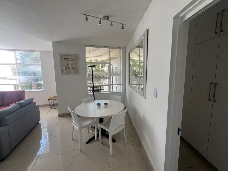 To Let 2 Bedroom Property for Rent in Sandhurst Gauteng