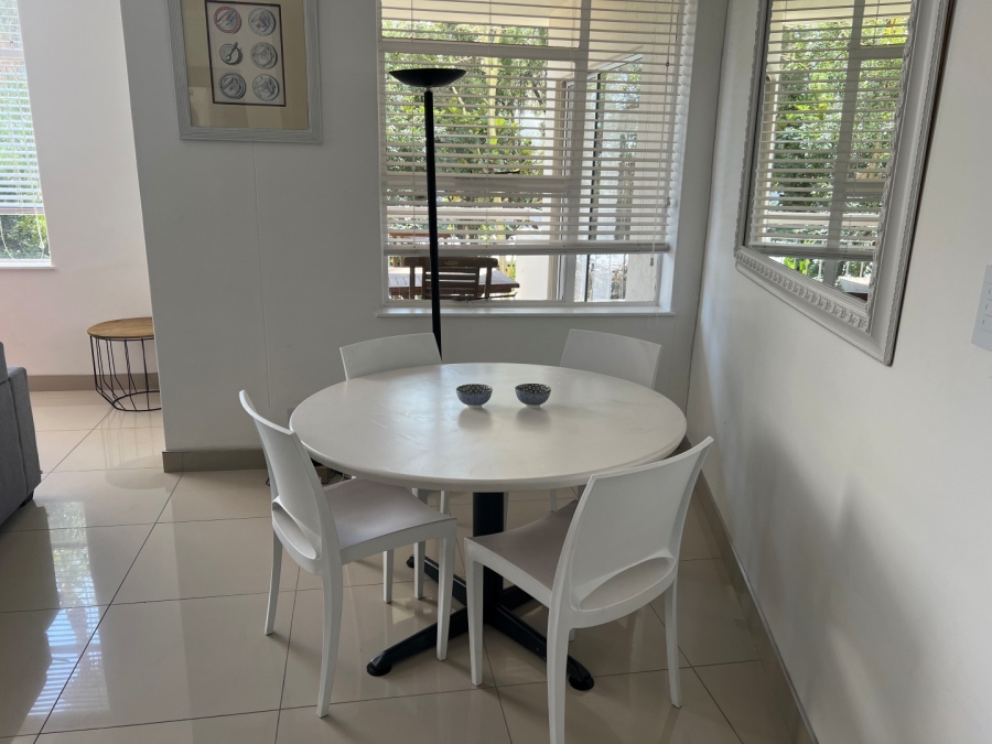 To Let 2 Bedroom Property for Rent in Sandhurst Gauteng