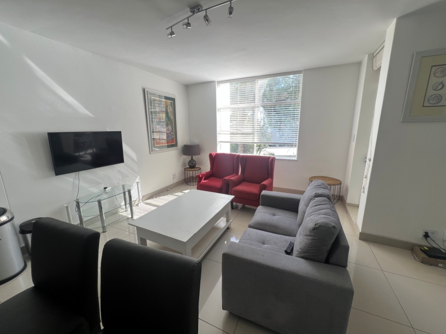 To Let 2 Bedroom Property for Rent in Sandhurst Gauteng