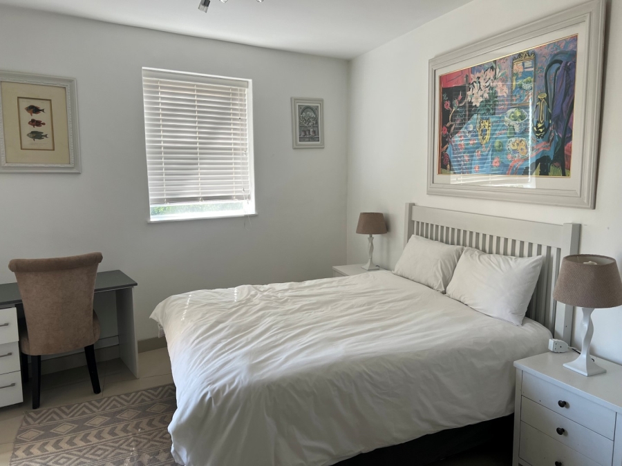 To Let 2 Bedroom Property for Rent in Sandhurst Gauteng