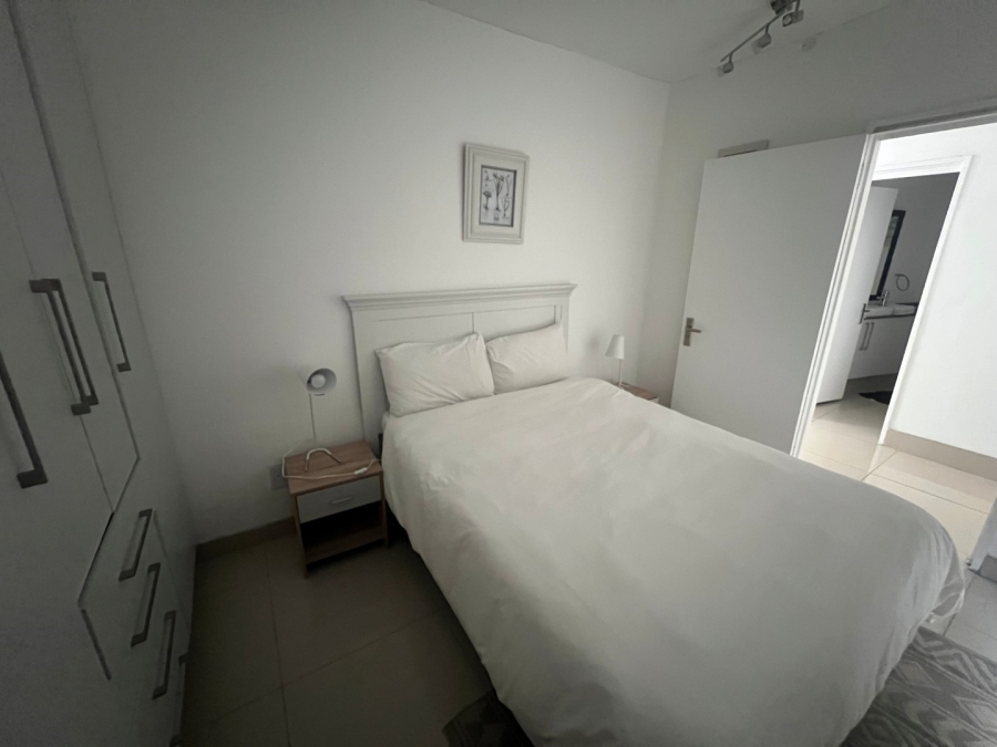 To Let 2 Bedroom Property for Rent in Sandhurst Gauteng