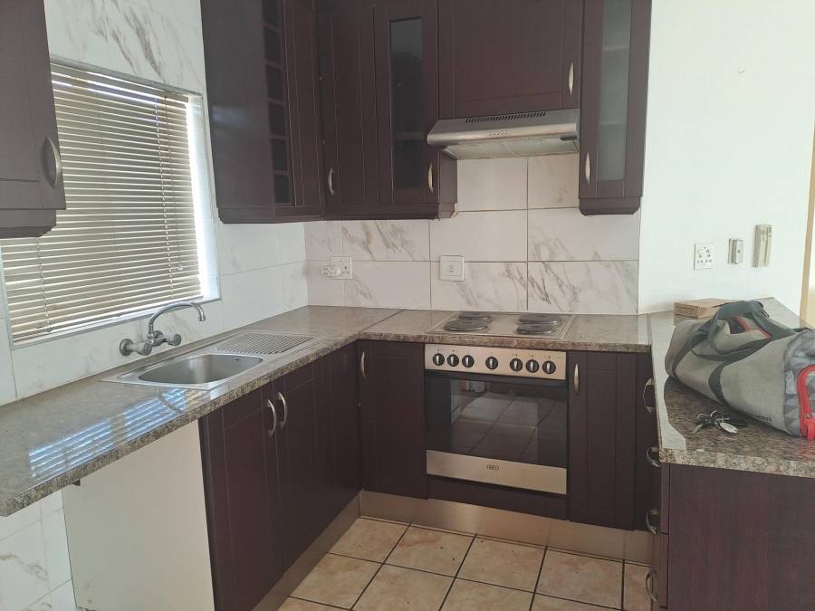 2 Bedroom Property for Sale in Groblerpark Gauteng