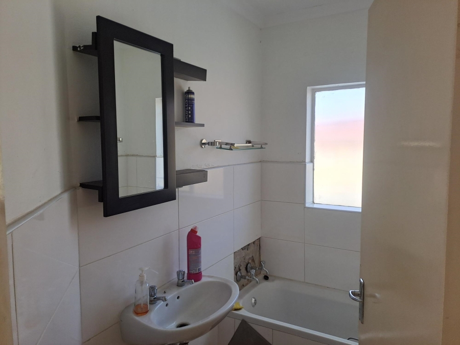2 Bedroom Property for Sale in Groblerpark Gauteng