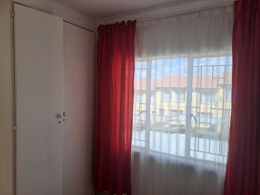 2 Bedroom Property for Sale in Groblerpark Gauteng