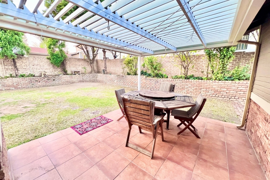 4 Bedroom Property for Sale in Carlswald Gauteng