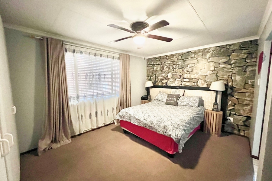 4 Bedroom Property for Sale in Carlswald Gauteng