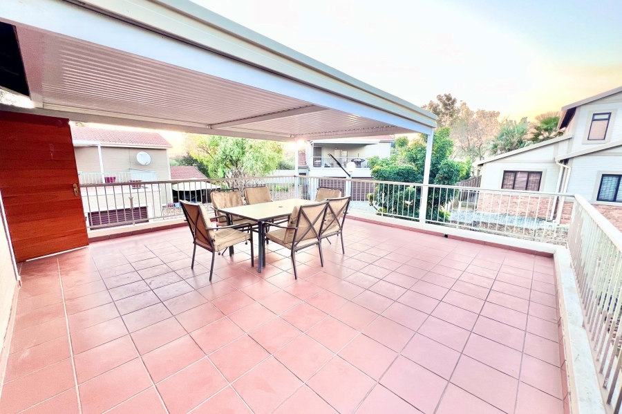 4 Bedroom Property for Sale in Carlswald Gauteng