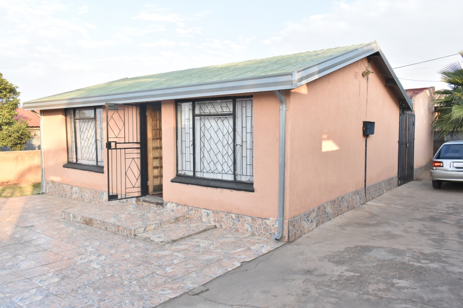 2 Bedroom Property for Sale in Soshanguve G Gauteng