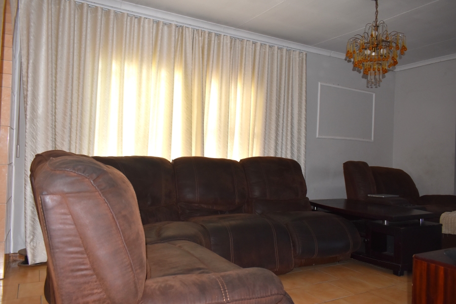 4 Bedroom Property for Sale in Soshanguve BB Gauteng