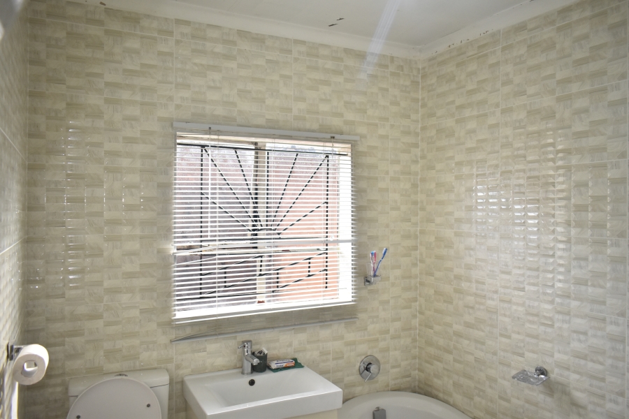 4 Bedroom Property for Sale in Soshanguve BB Gauteng