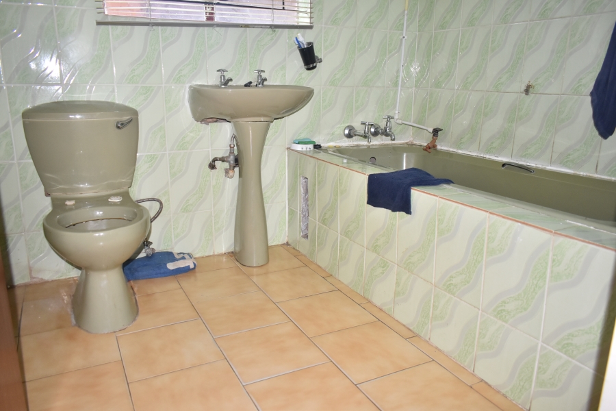 4 Bedroom Property for Sale in Soshanguve BB Gauteng