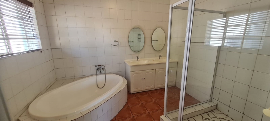 To Let 3 Bedroom Property for Rent in Clarens Park Gauteng