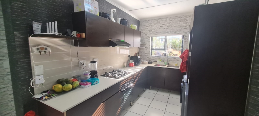 3 Bedroom Property for Sale in Greenstone Hill Gauteng