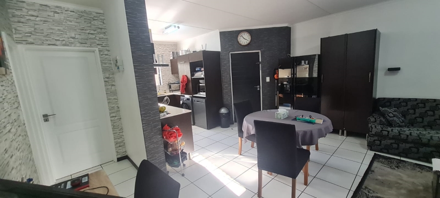 3 Bedroom Property for Sale in Greenstone Hill Gauteng