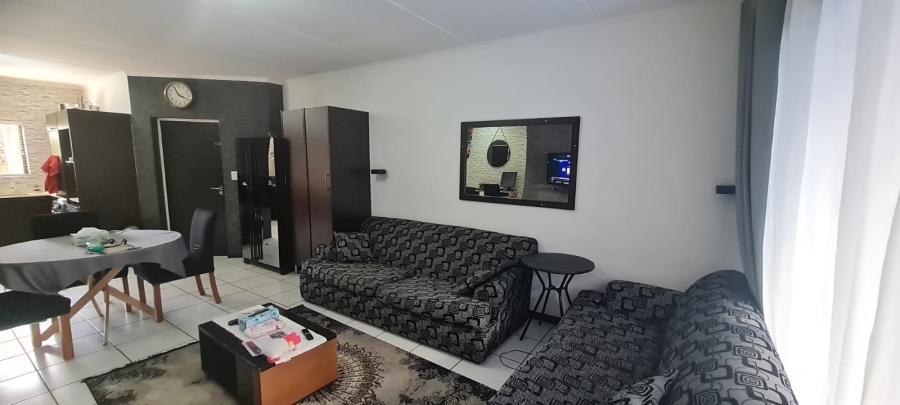 3 Bedroom Property for Sale in Greenstone Hill Gauteng