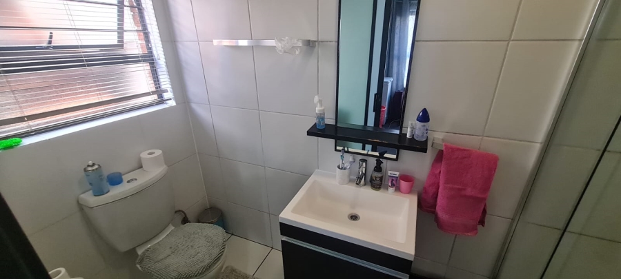 3 Bedroom Property for Sale in Greenstone Hill Gauteng