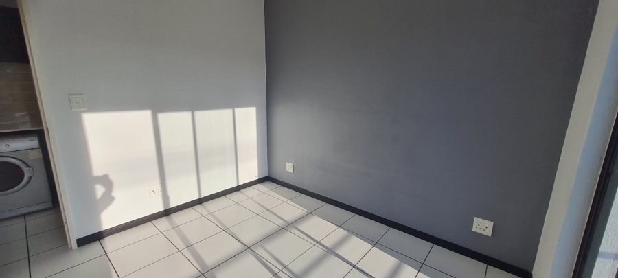 1 Bedroom Property for Sale in Greenstone Hill Gauteng