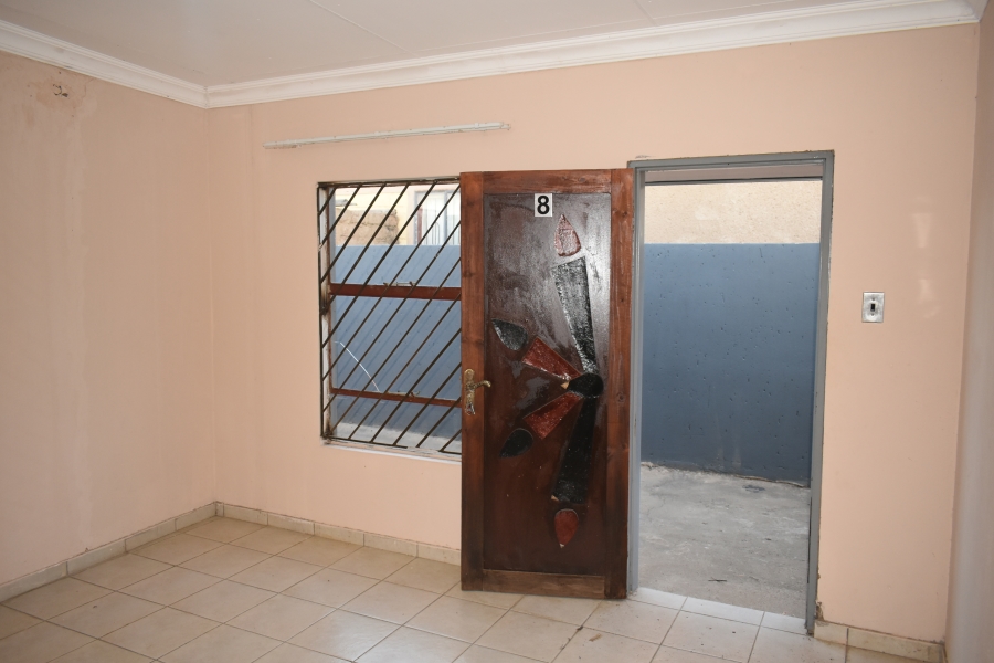 9 Bedroom Property for Sale in Winterveldt Gauteng