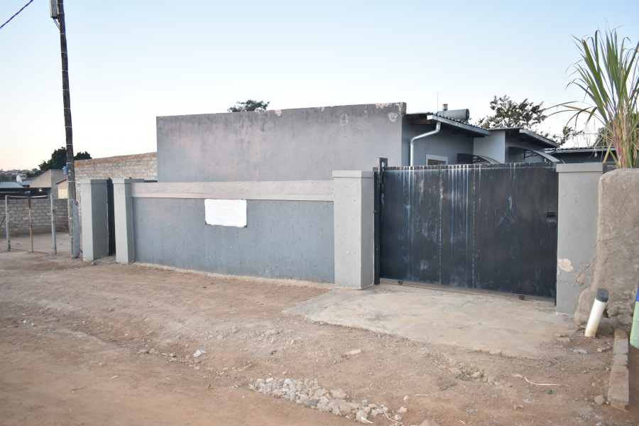 9 Bedroom Property for Sale in Winterveldt Gauteng