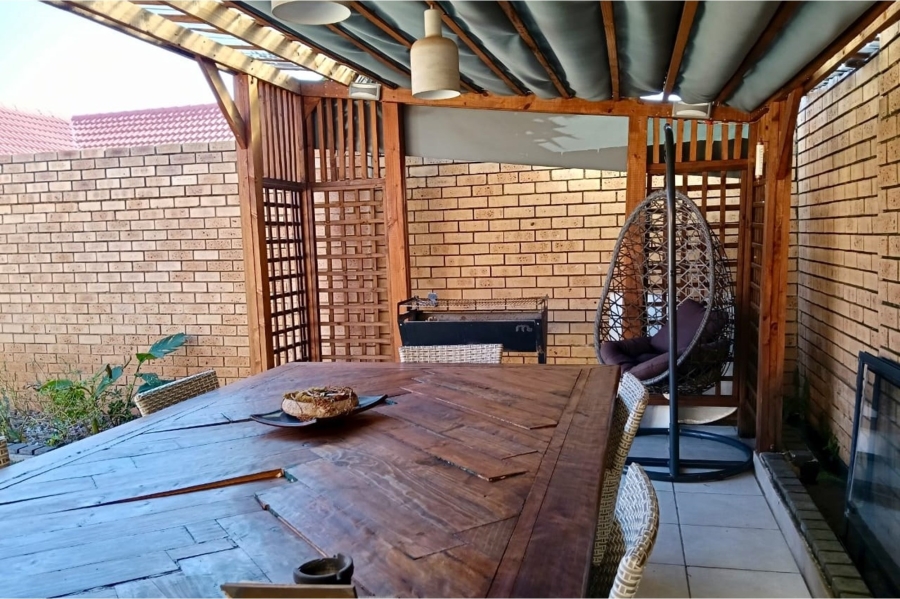 2 Bedroom Property for Sale in Clubview Gauteng