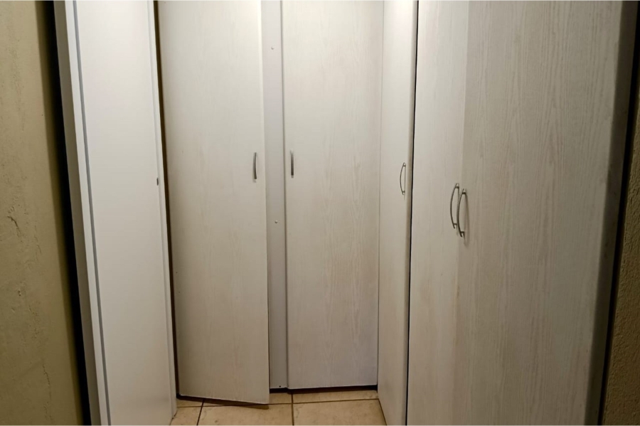 2 Bedroom Property for Sale in Clubview Gauteng
