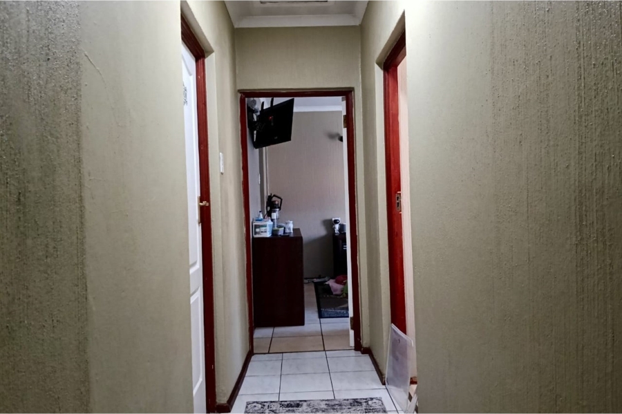 2 Bedroom Property for Sale in Clubview Gauteng