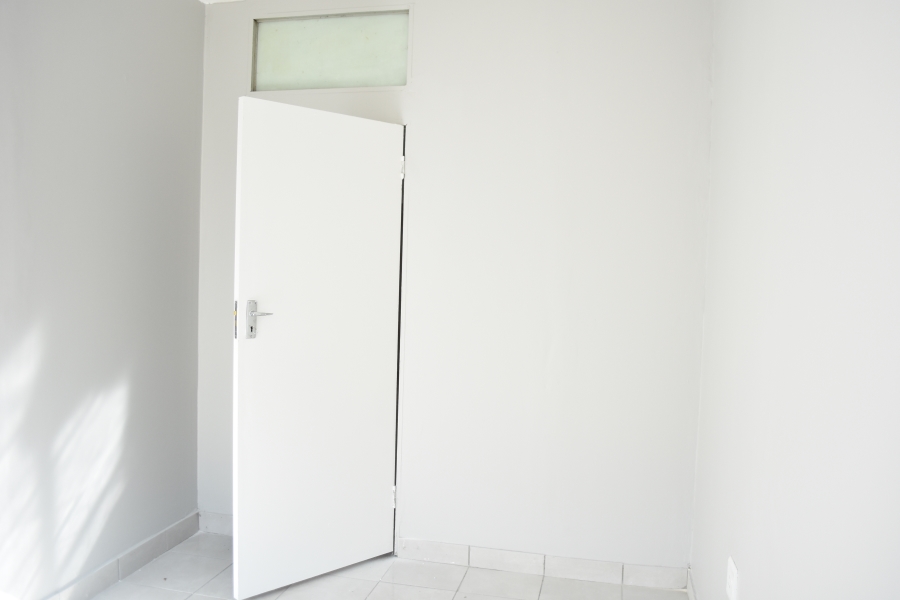 2 Bedroom Property for Sale in Pretoria Central Gauteng