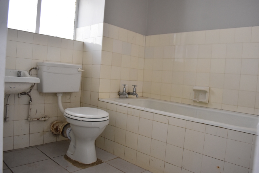 2 Bedroom Property for Sale in Pretoria Central Gauteng